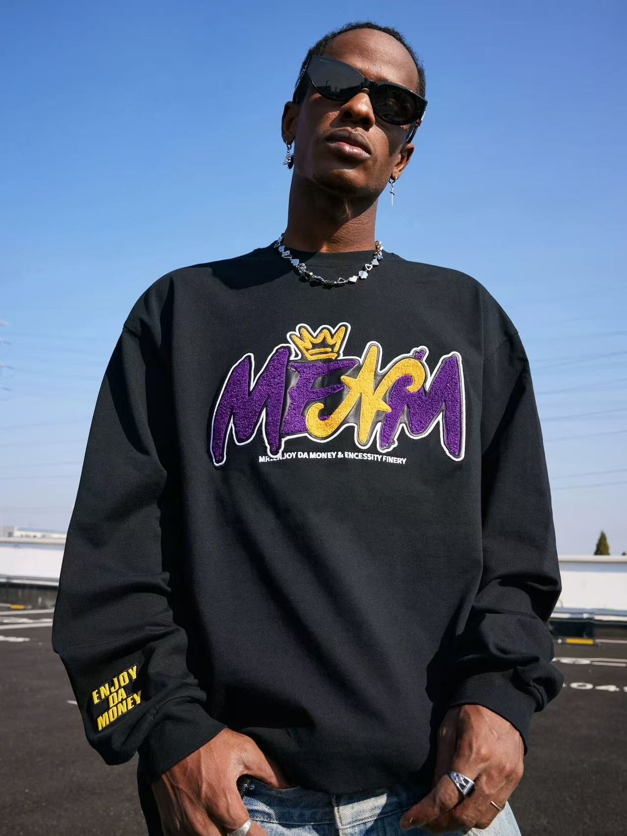 MEDMxNecessityFinery Toothbrush Embroidered Long-sleeved T-shirt