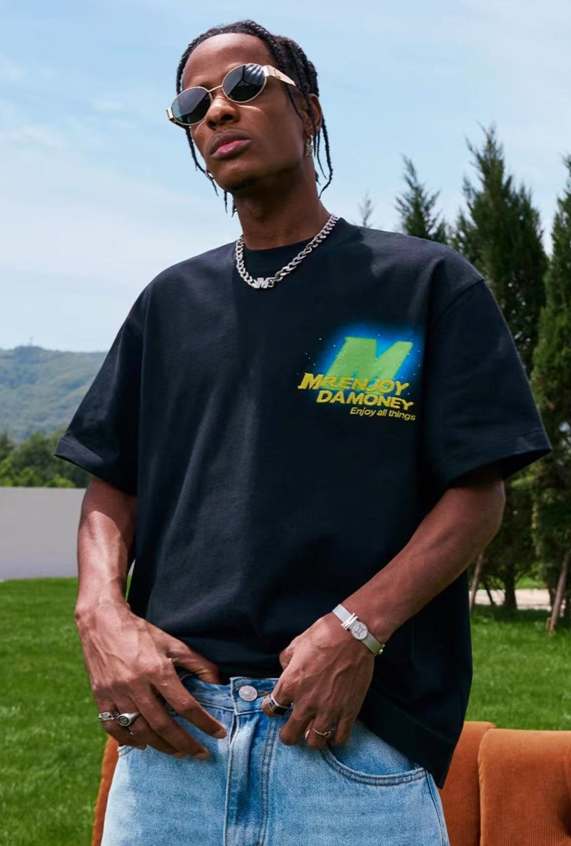 MEDM Circular Font Short Sleeve T-Shirt