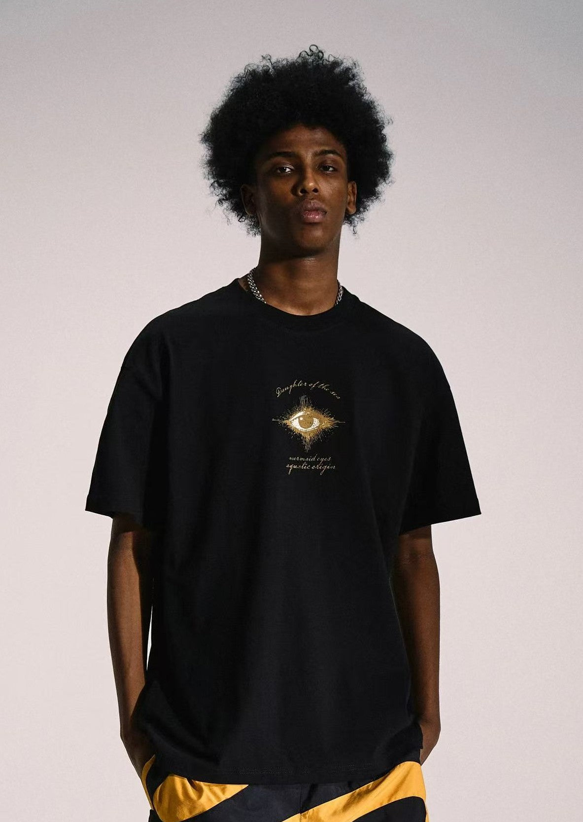 REMEDY Retro Judgment Eye Shell Print Short-Sleeve T-Shirt