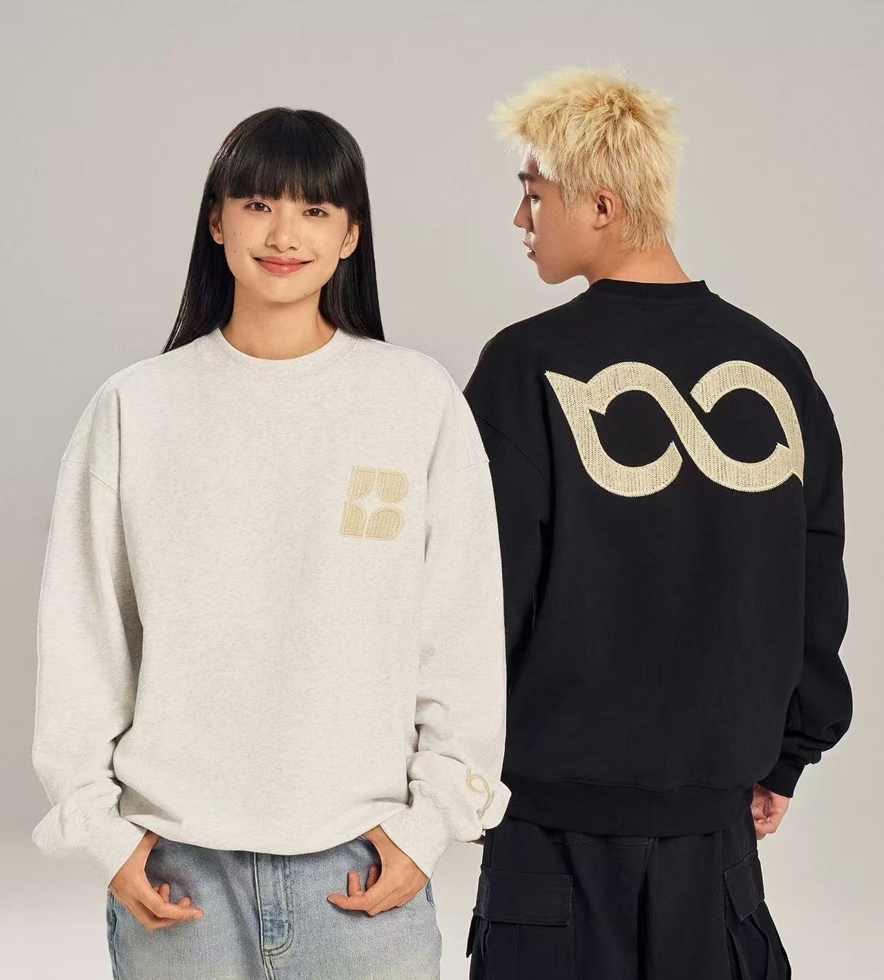 BIPOLAR Four-pointed Star Chain Sweatshirt