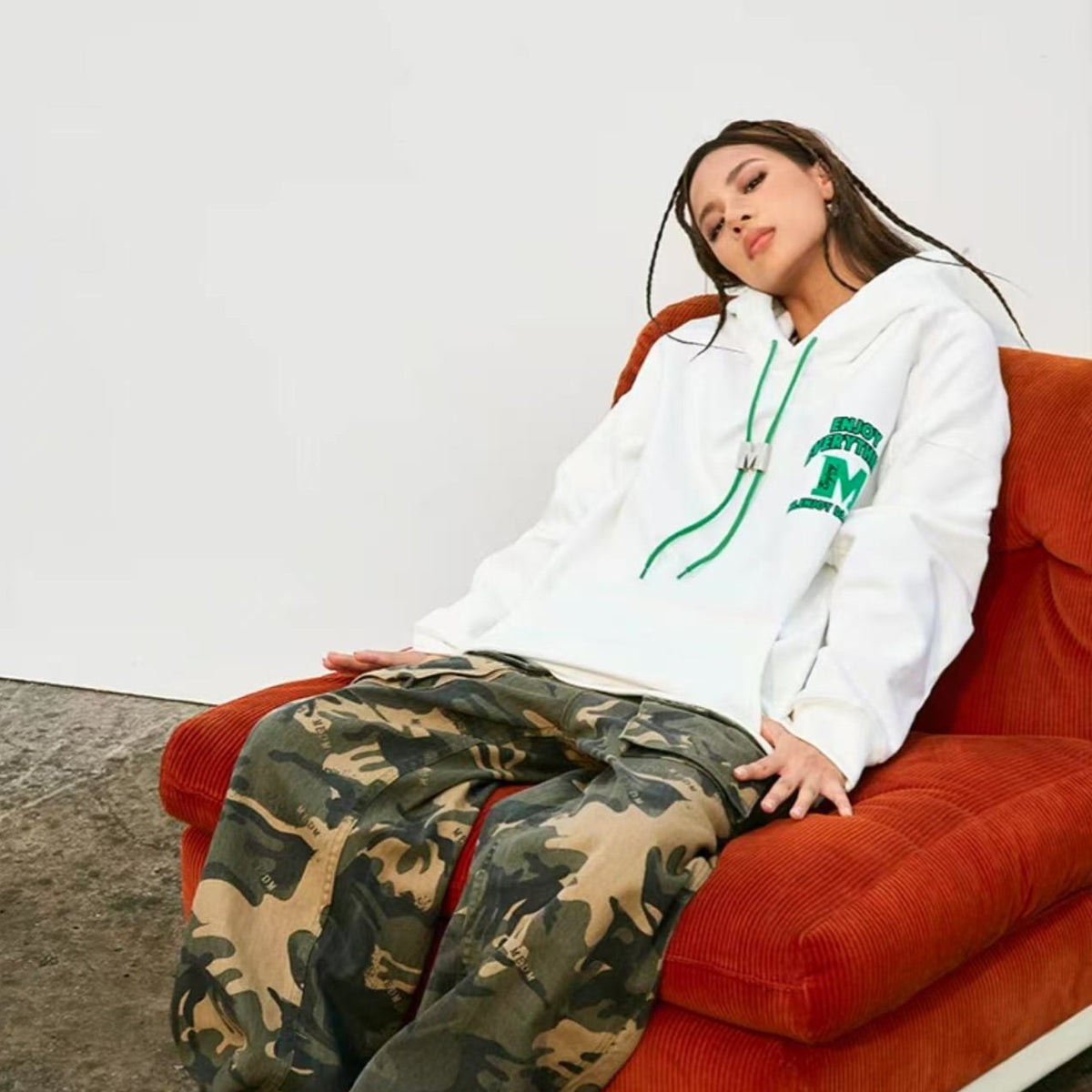 MEDM M Button Drawstring with Letter Print Hoodie