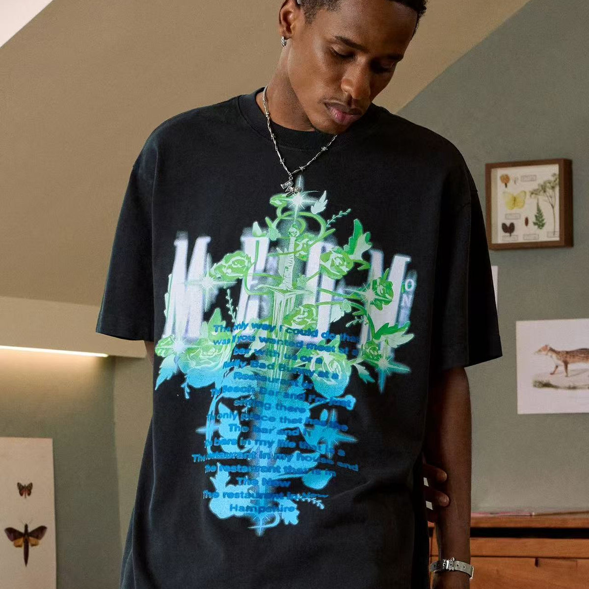 MEDM Rose and Sword Print Short-sleeve T-Shirt