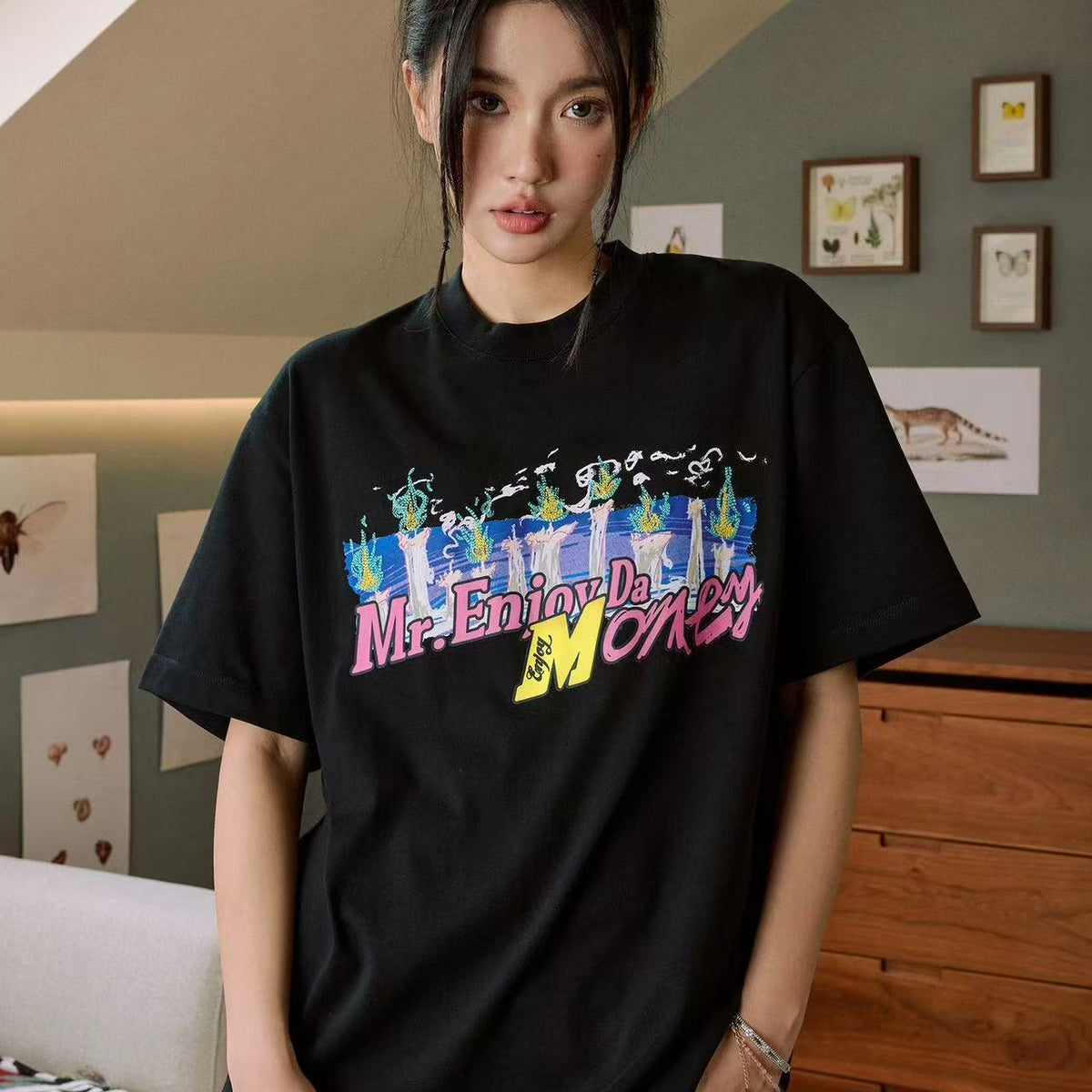 MEDM Candle Flame Embroidered Short-sleeved T-shirt