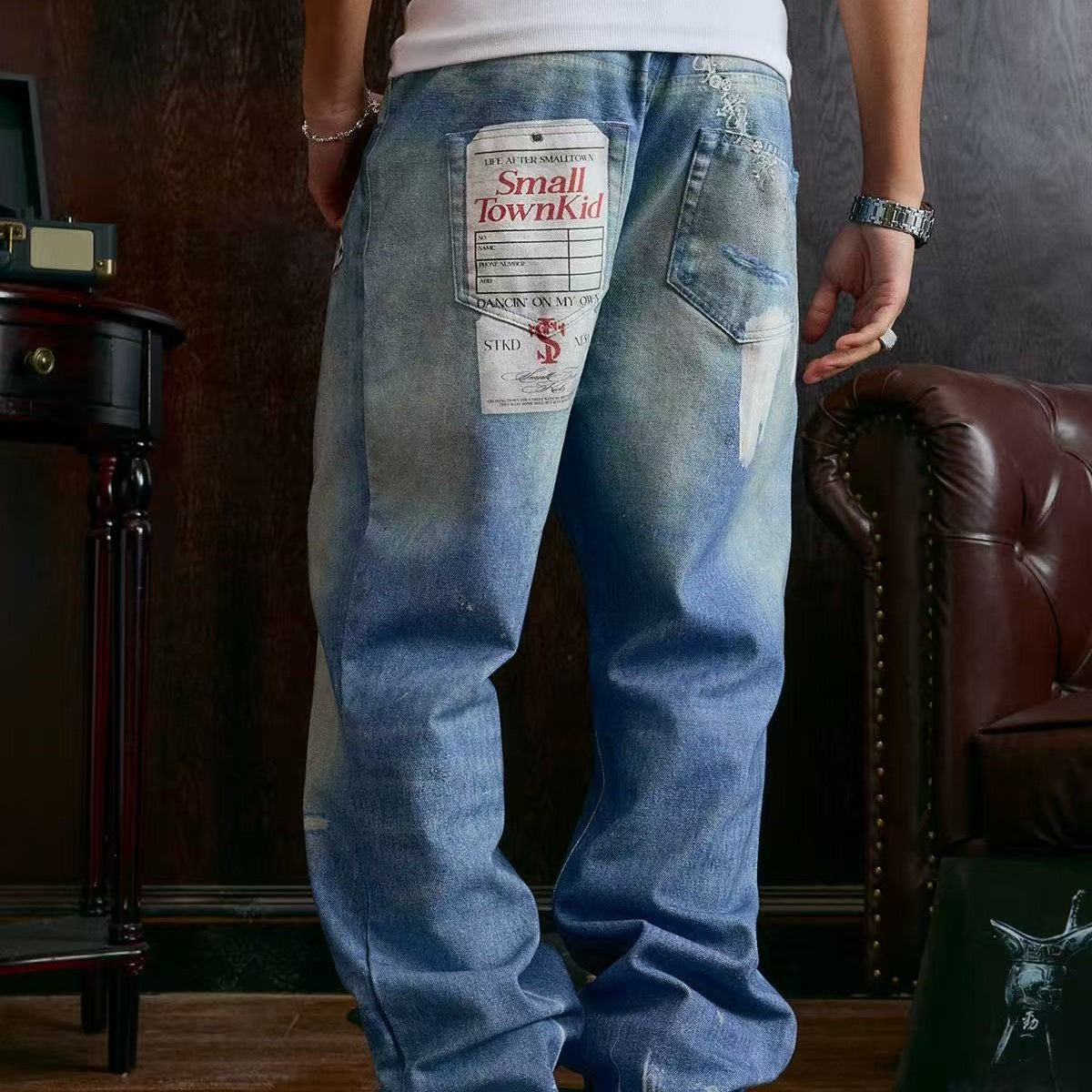 STK Vintage Distressed Wash 3D Badge Print Jeans