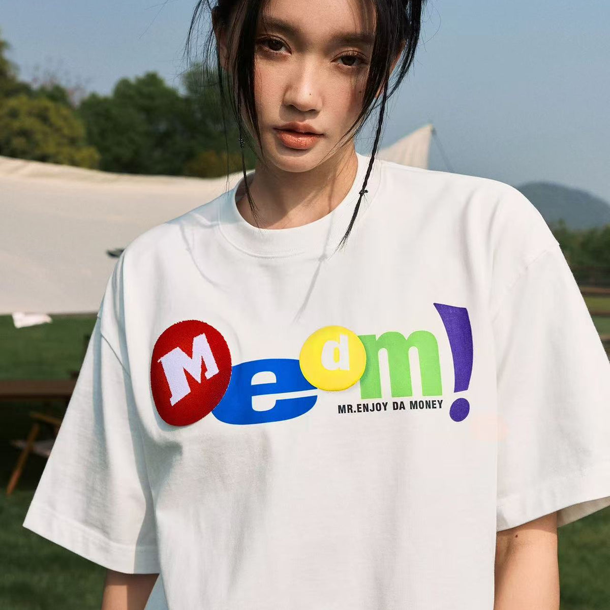 MEDM Toothbrush Embroidered M Short-sleeved T-shirt