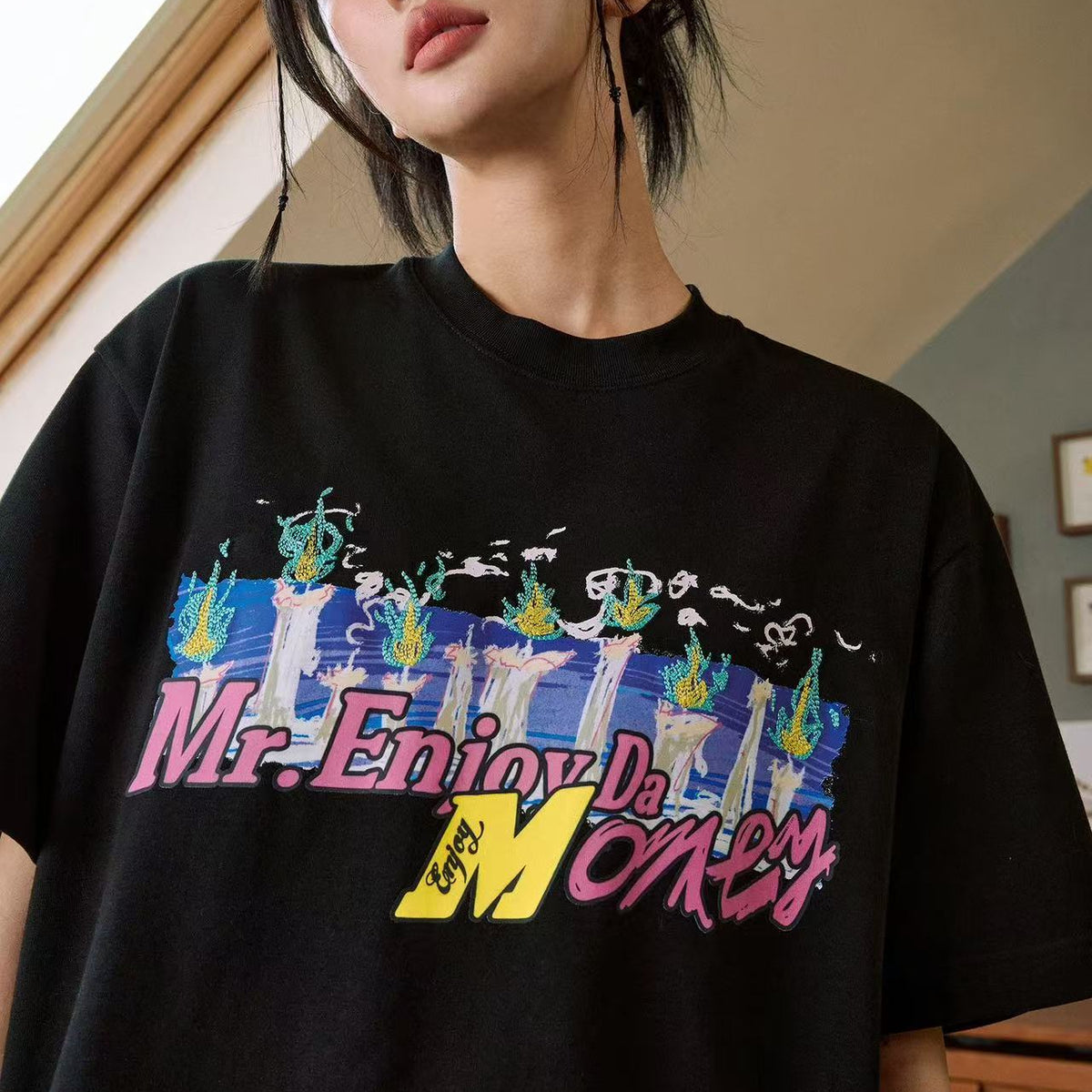 MEDM Candle Flame Embroidered Short-sleeved T-shirt