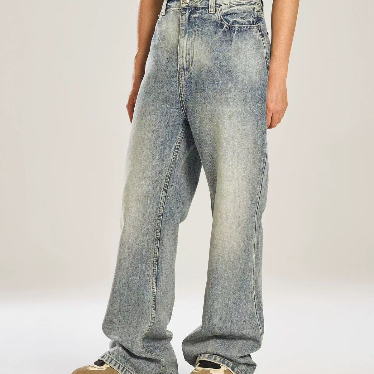 BIPOLAR Mild Light Color Washed Cleanfit Denim Jeans