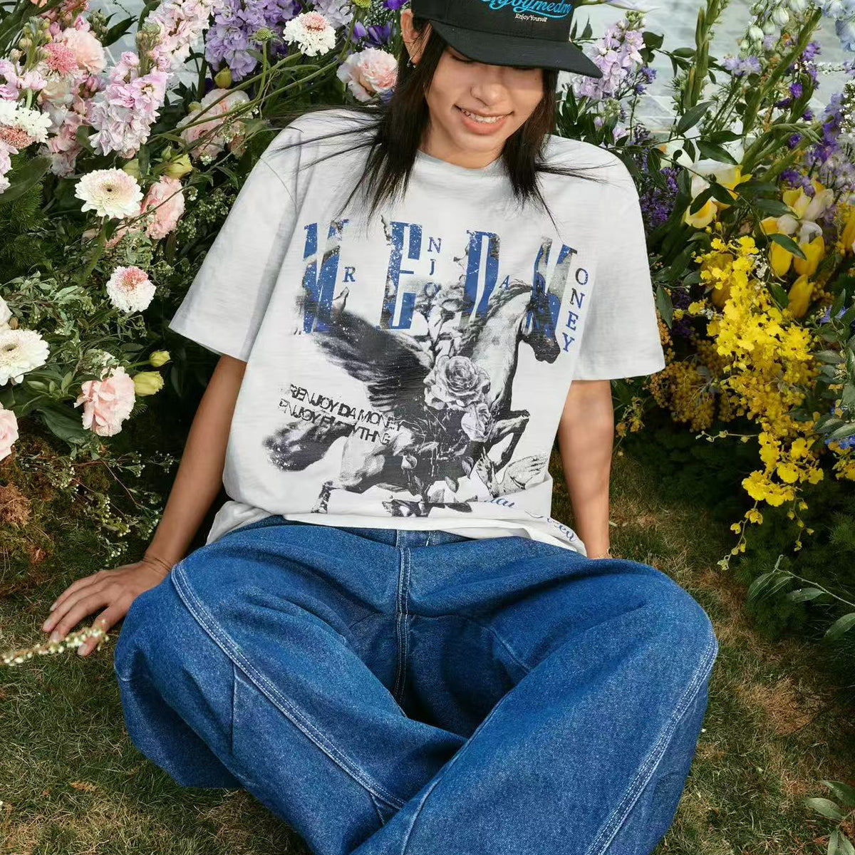 MEDM Pegasus Distressed Short-sleeved T-shirt