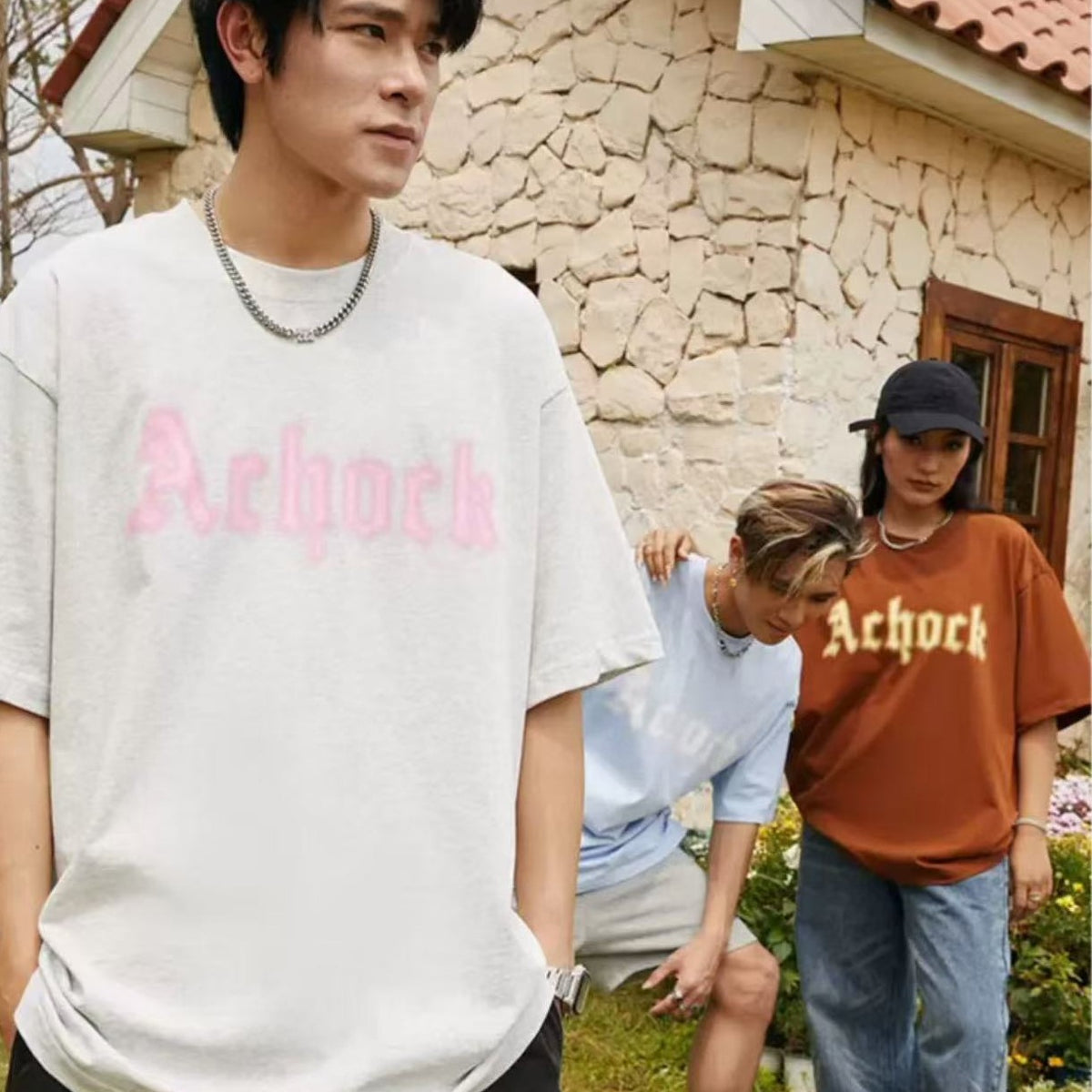 ACHOCK Simple Dot Logo Blur Printed T-shirt