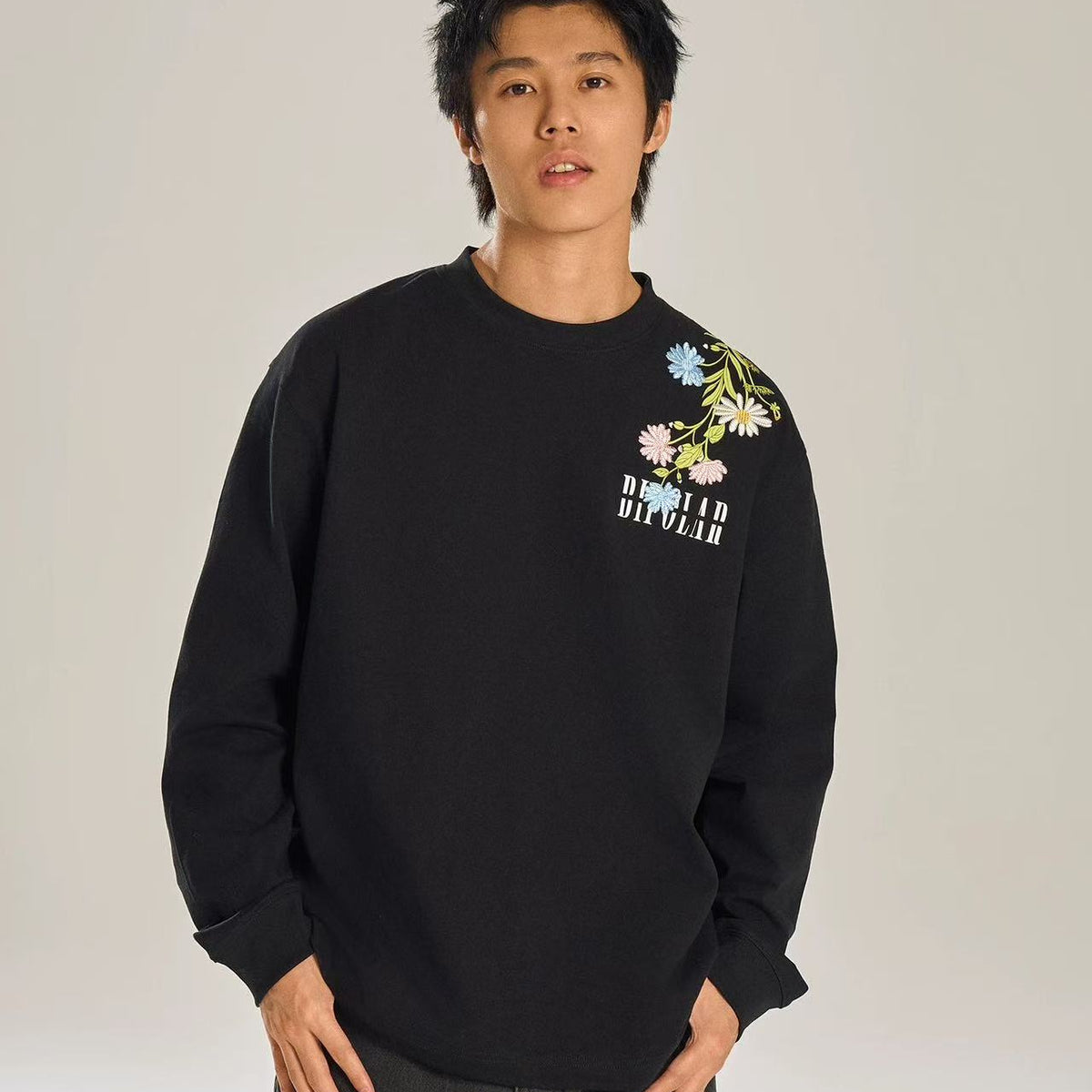 BIPOLAR Flowery Branches Long-sleeved Sweatshirt