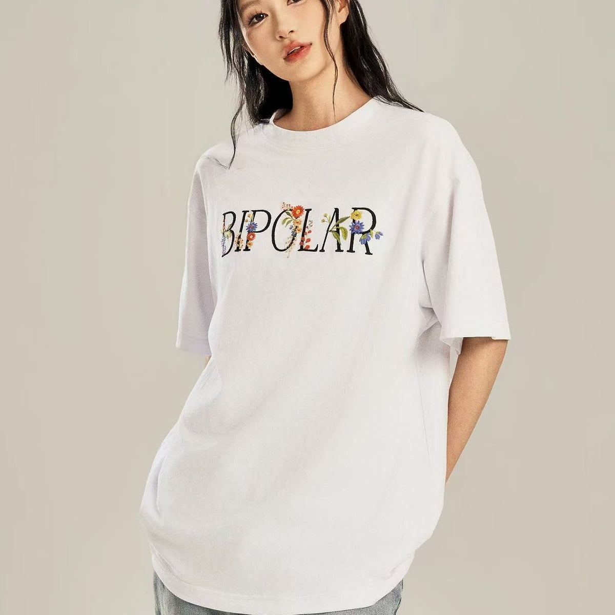 BIPOLAR Flower Embroidered Short-sleeve T-shirt