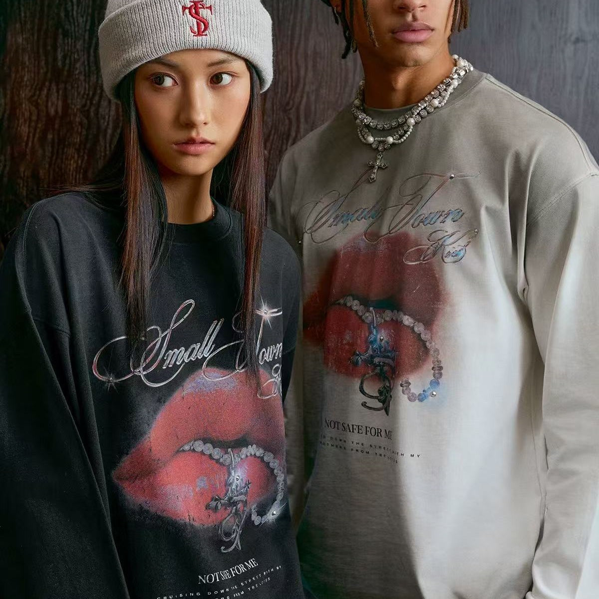 STK Vintage Dirty Wash Glitter Lip Long-Sleeve T-Shirt