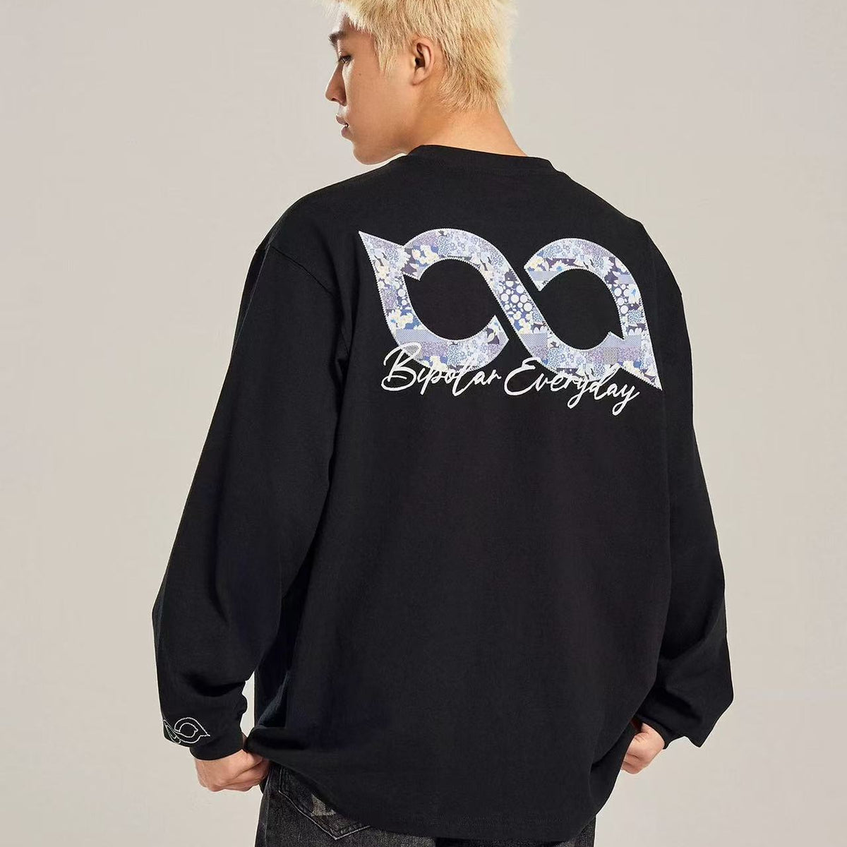 BIPOLAR Vintage Floral Patch Long-sleeve T-shirt