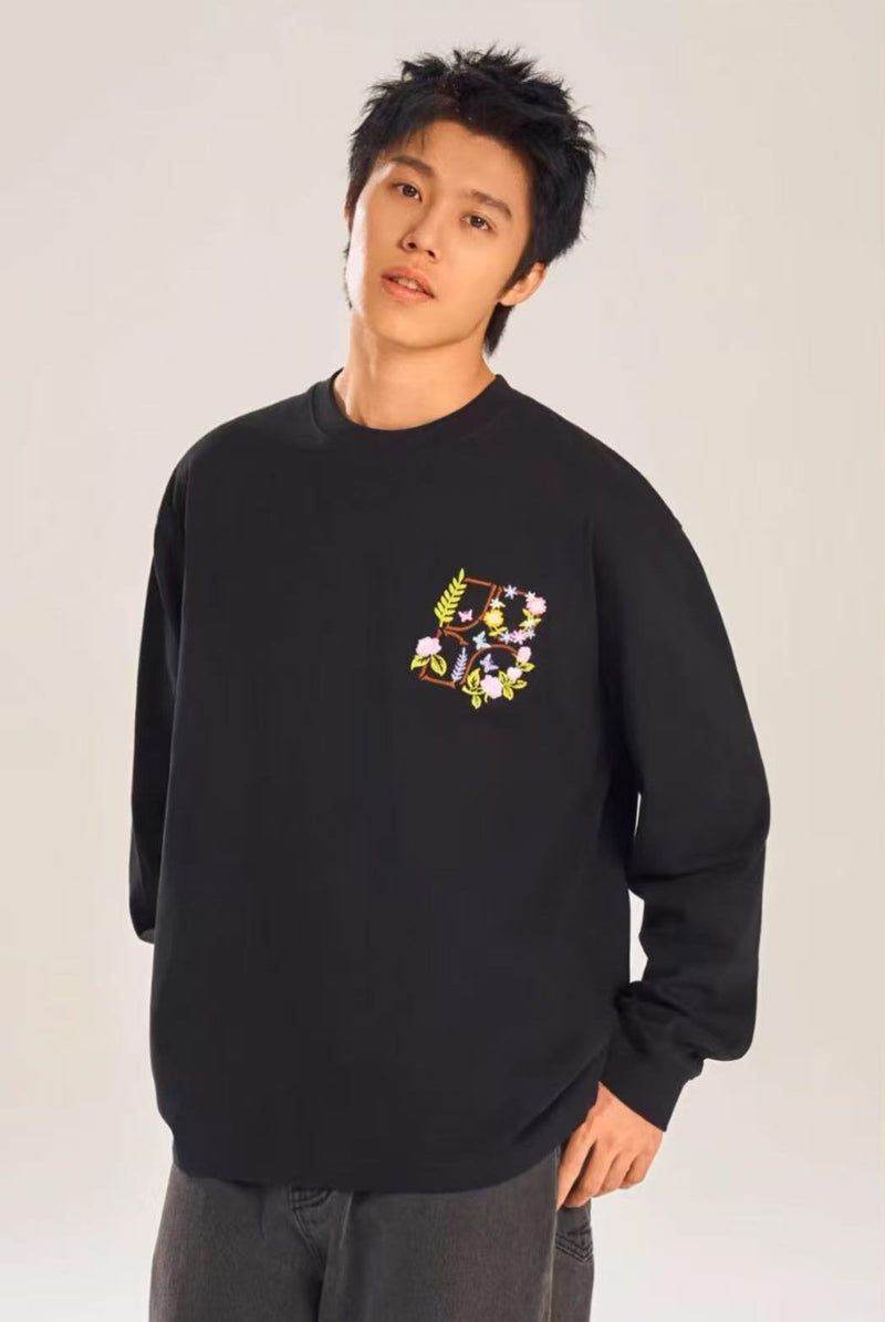 BIPOLAR Embroidered Flower Long-sleeved Sweatshirt