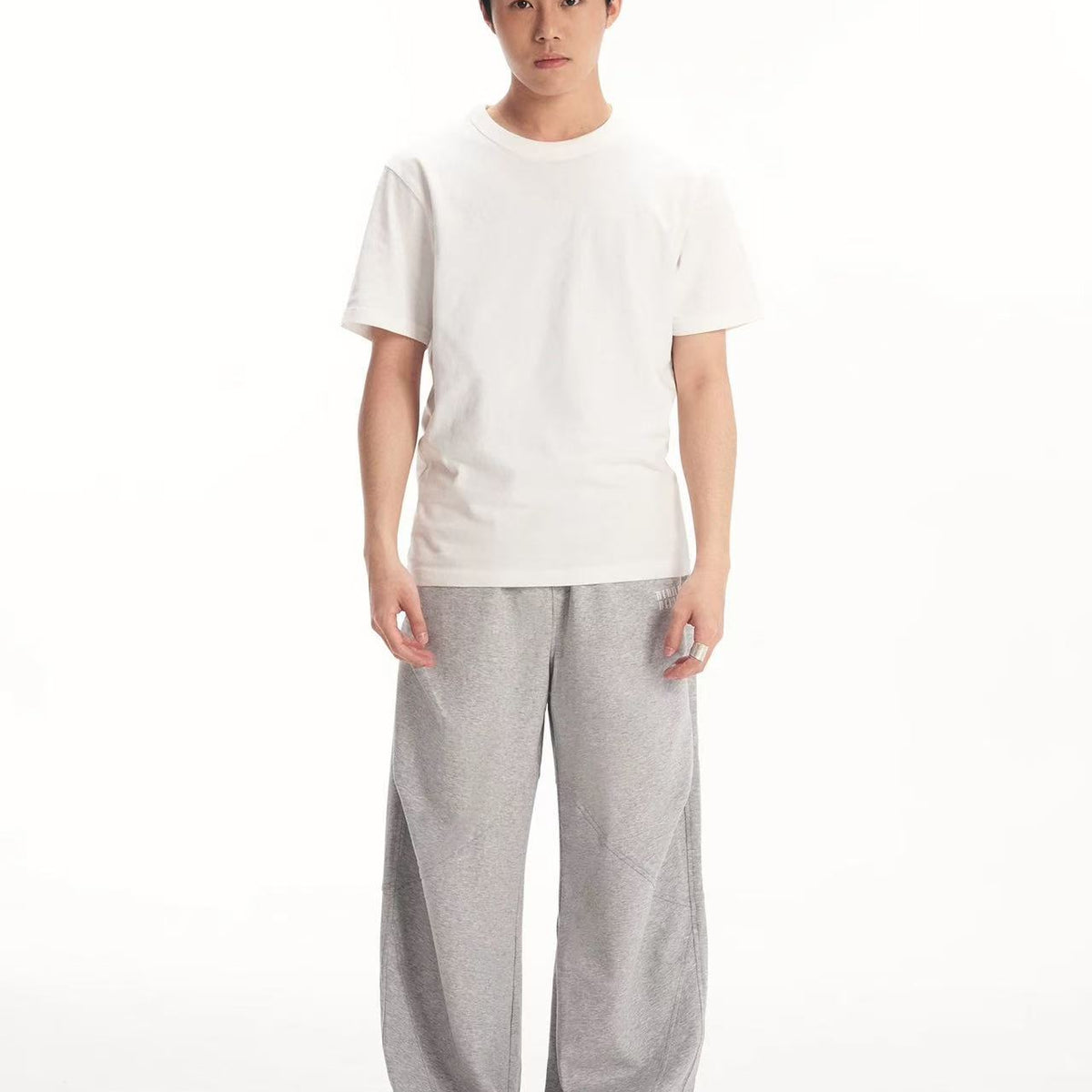 BIPOLAR Air Layer Pleated Loose Sweatpants