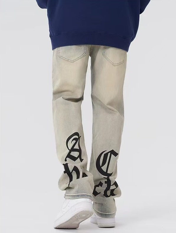 ACHOCK Street Gothic Logo Print Yellow Mud Jeans