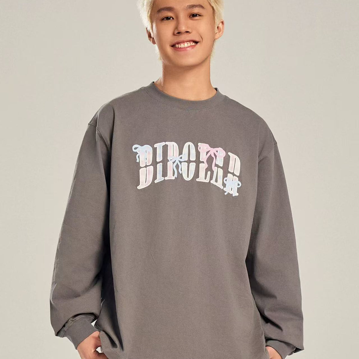 BIPOLAR Colorful Bow Plaid Patch Long-sleeved T-shirt