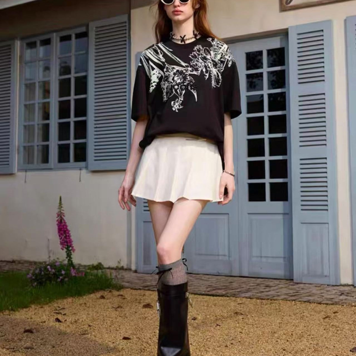 ICONSLAB Original Embroidered Floral T-shirt