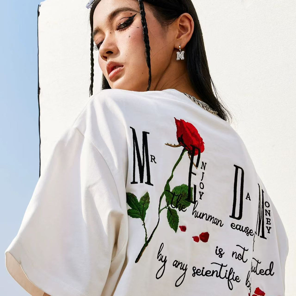 MEDM Rose embroidery Short-sleeved T-shirt
