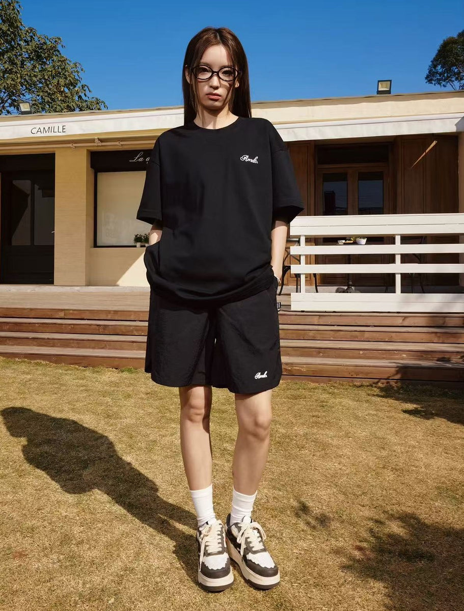 REMEDY Logo Lettering Short-sleeve T-shirt