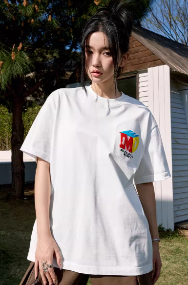 MEDM Three-dimensional Logo Embroidered Short-sleeved T-shirt