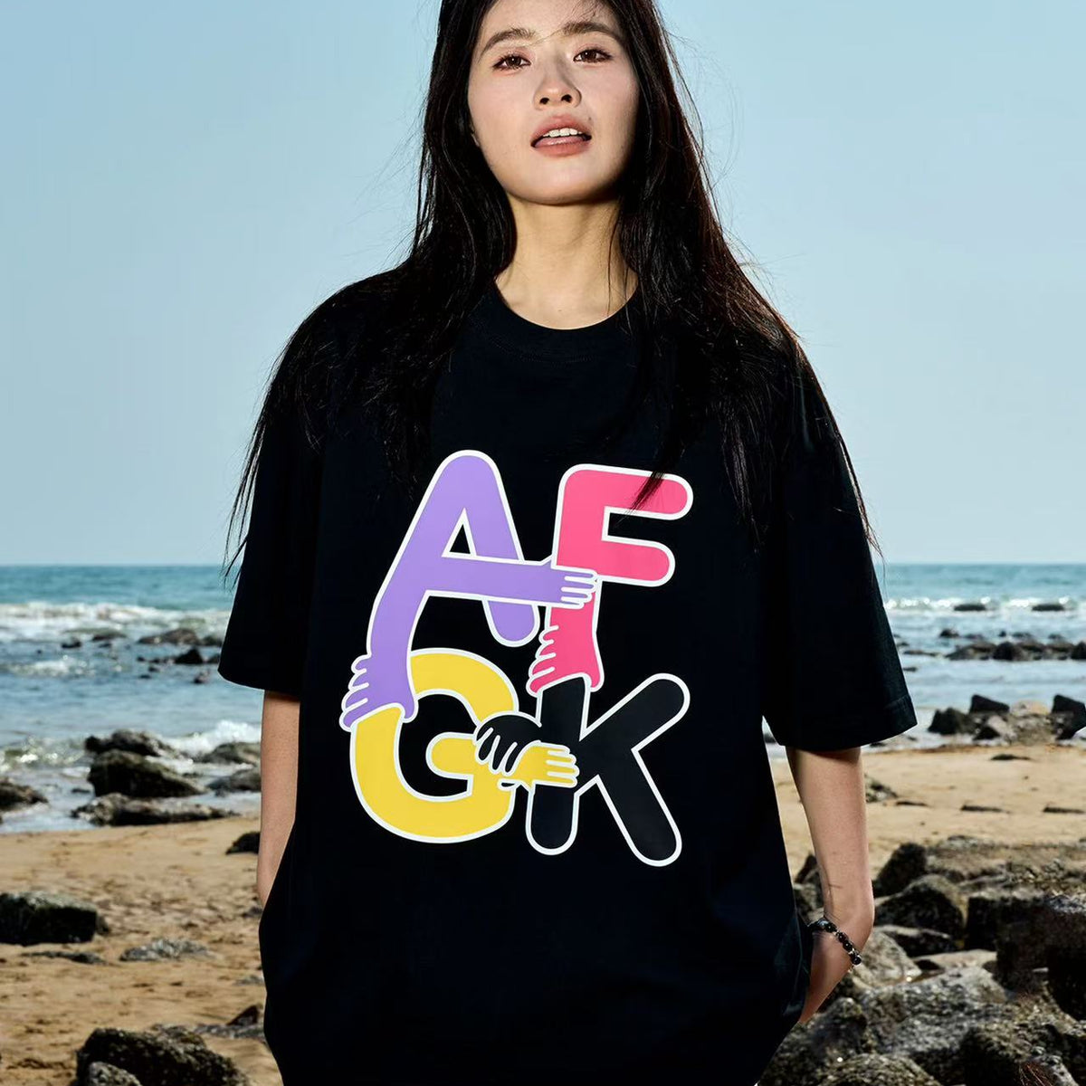 AFGK Holding Hands Fun Printed Short-sleeved T-shirt