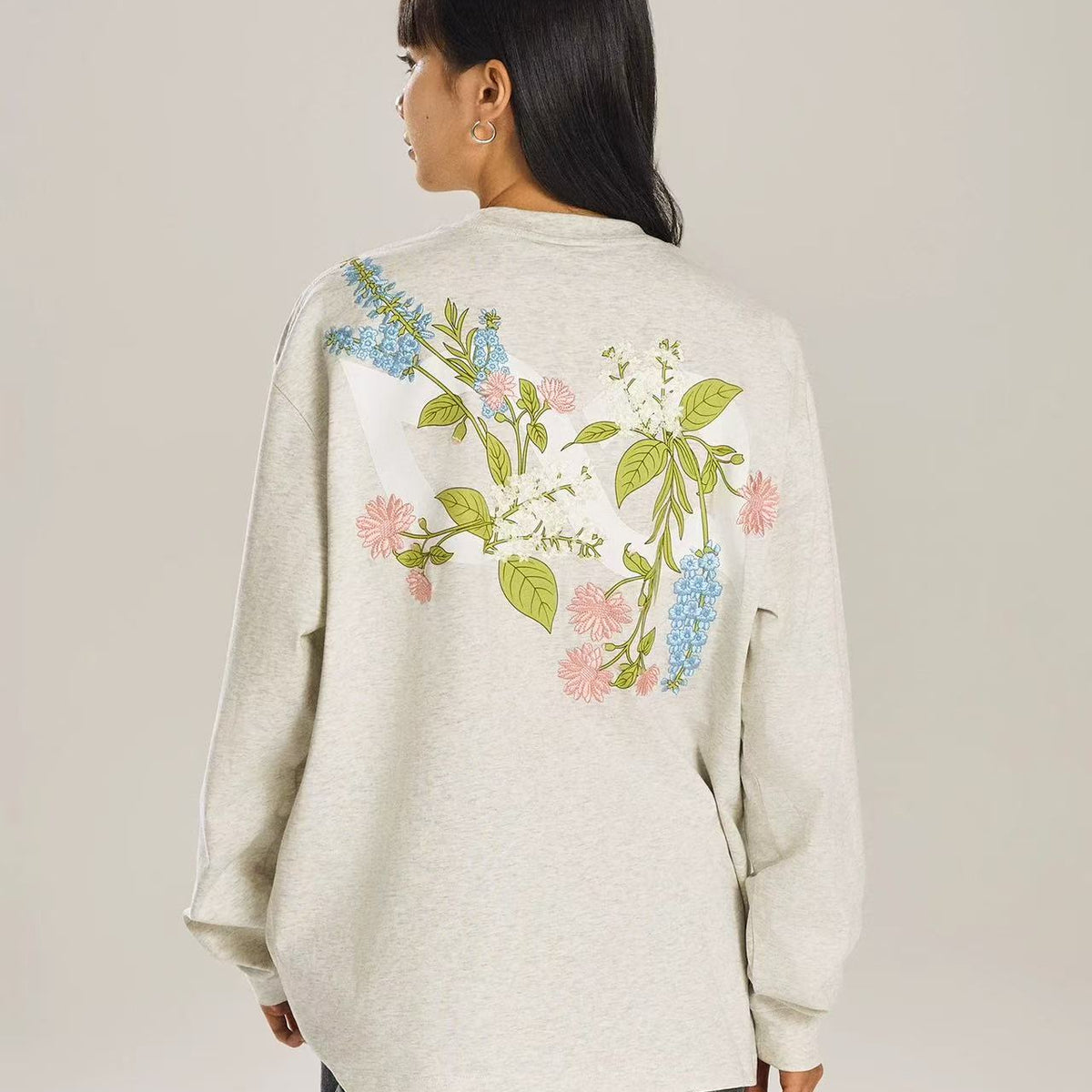 BIPOLAR Flowery Branches Long-sleeved Sweatshirt