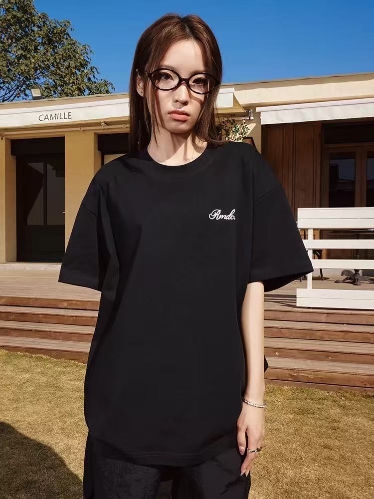 REMEDY Logo Lettering Short-sleeve T-shirt