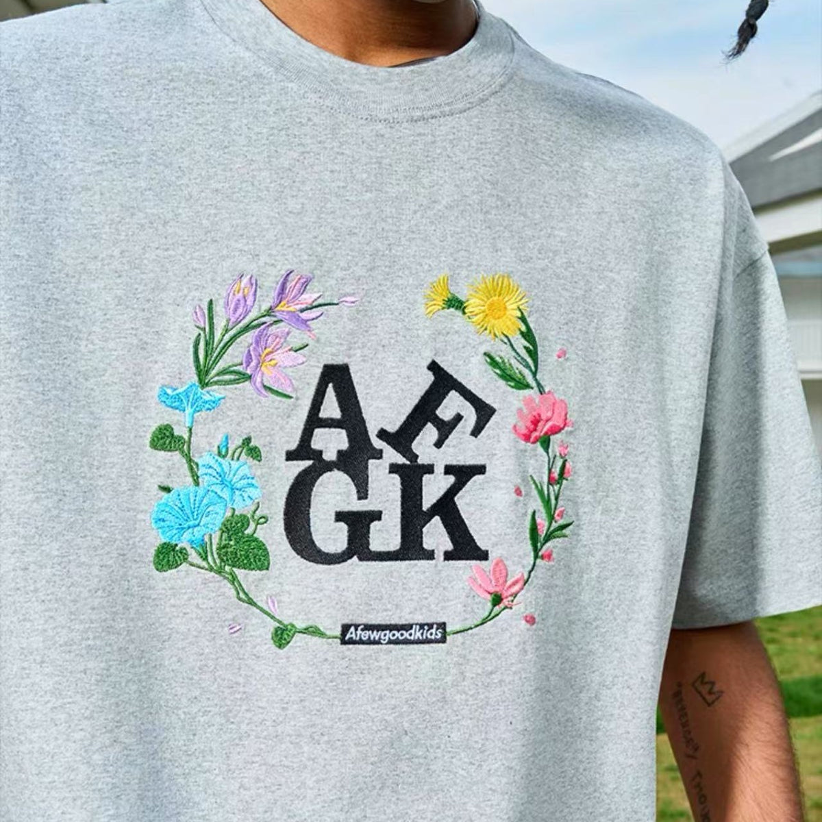 AFGK "Cloris' Garland" Embroidered Floral T-shirt