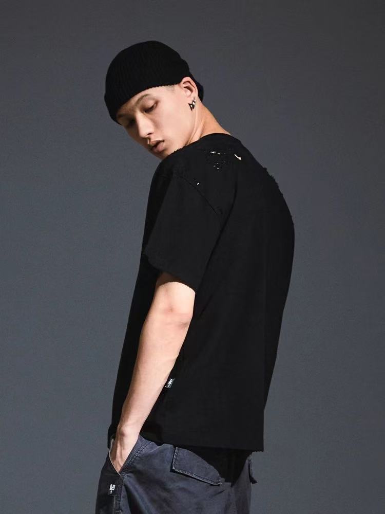 REMEDY Retro Distressed Short-sleeved T-shirt