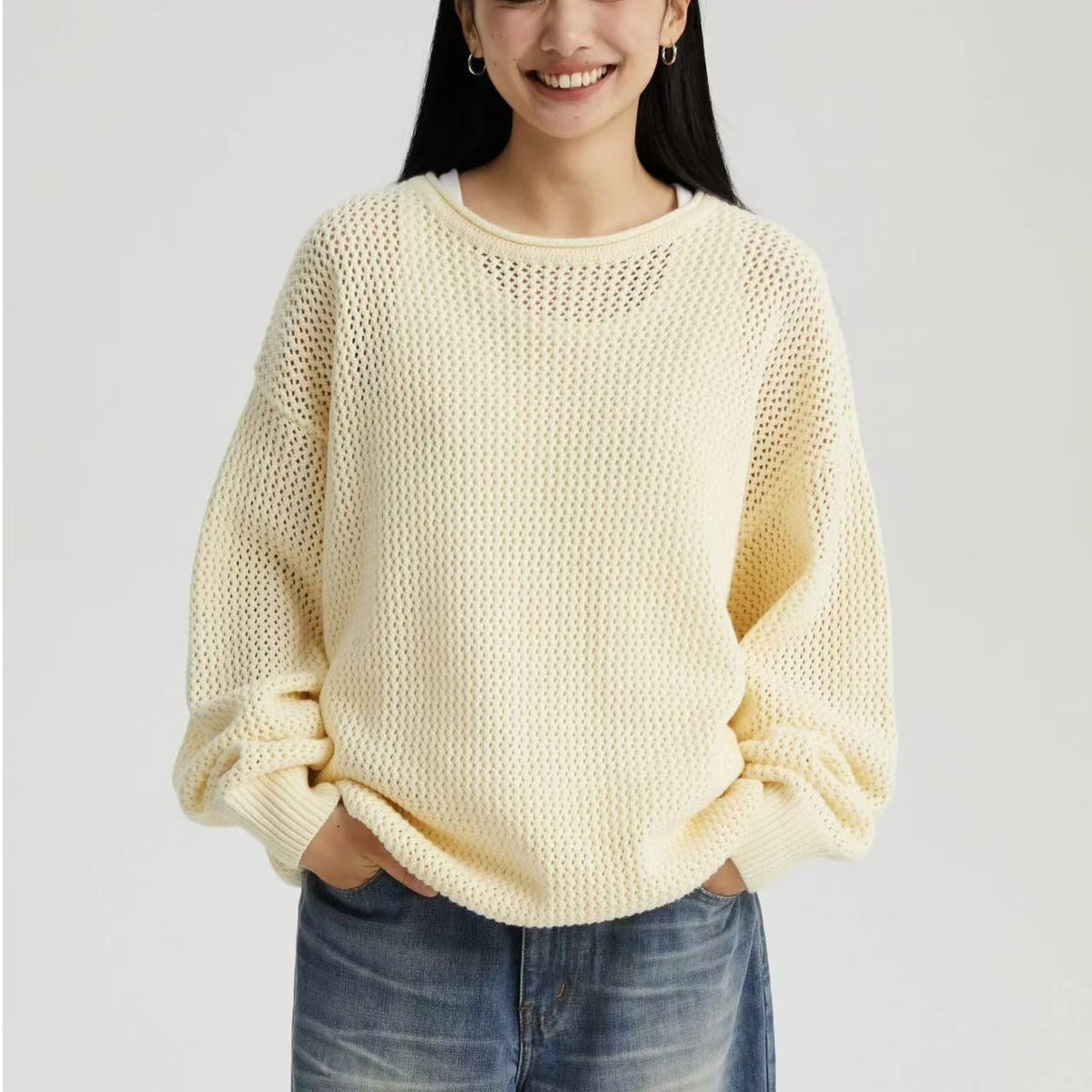 WASSUP Hollow Round Collar Sweater