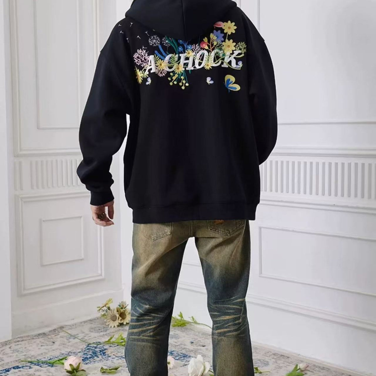 ACHOCK Heavy Floral Embroidered Zipper Sweatshirt