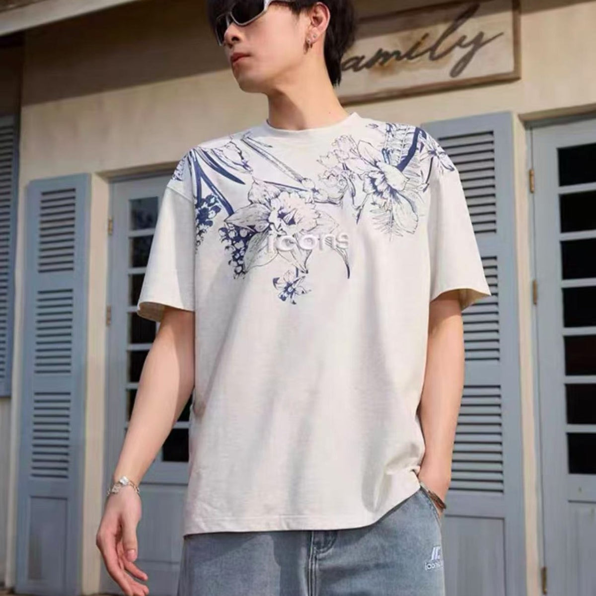 ICONSLAB Original Embroidered Floral T-shirt