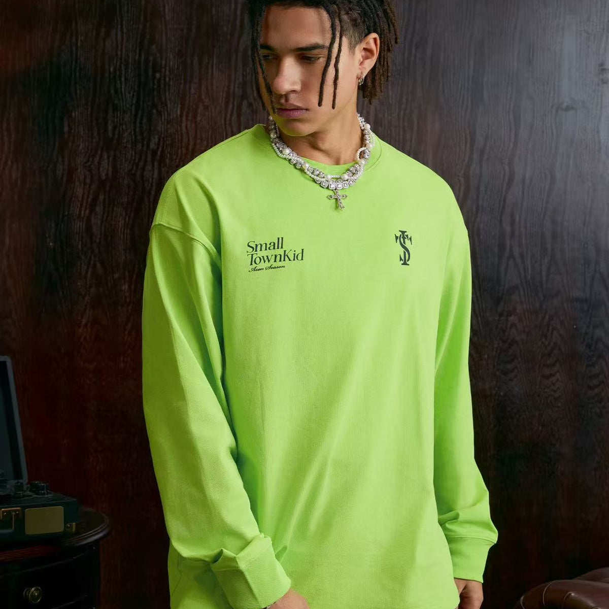 STK Vintage Logo Design Long-Sleeve T-Shirt