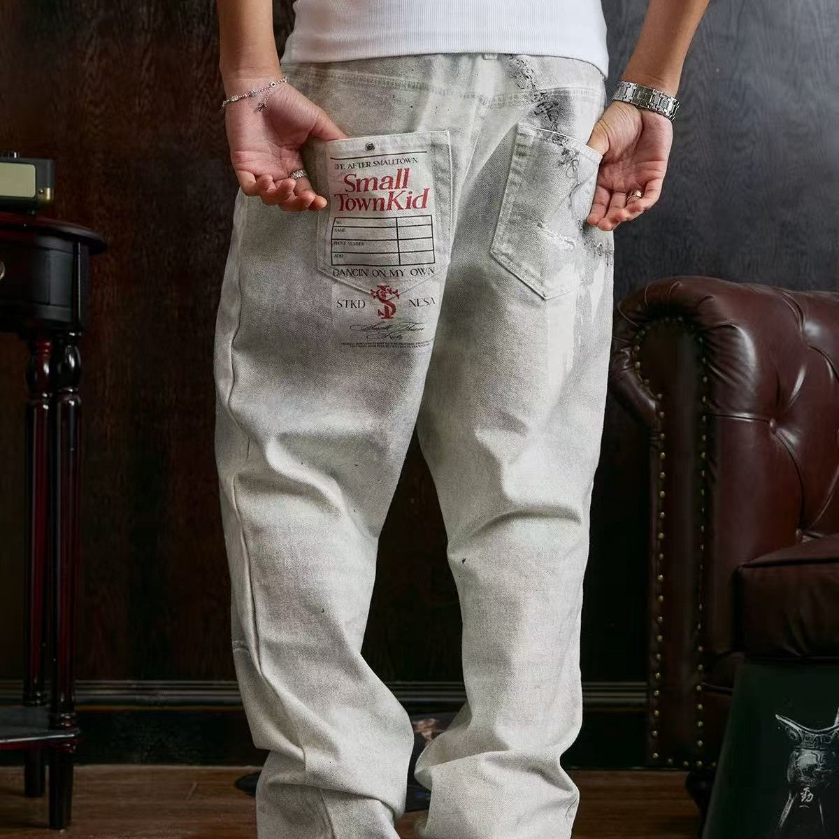 STK Vintage Distressed Wash 3D Badge Print Jeans