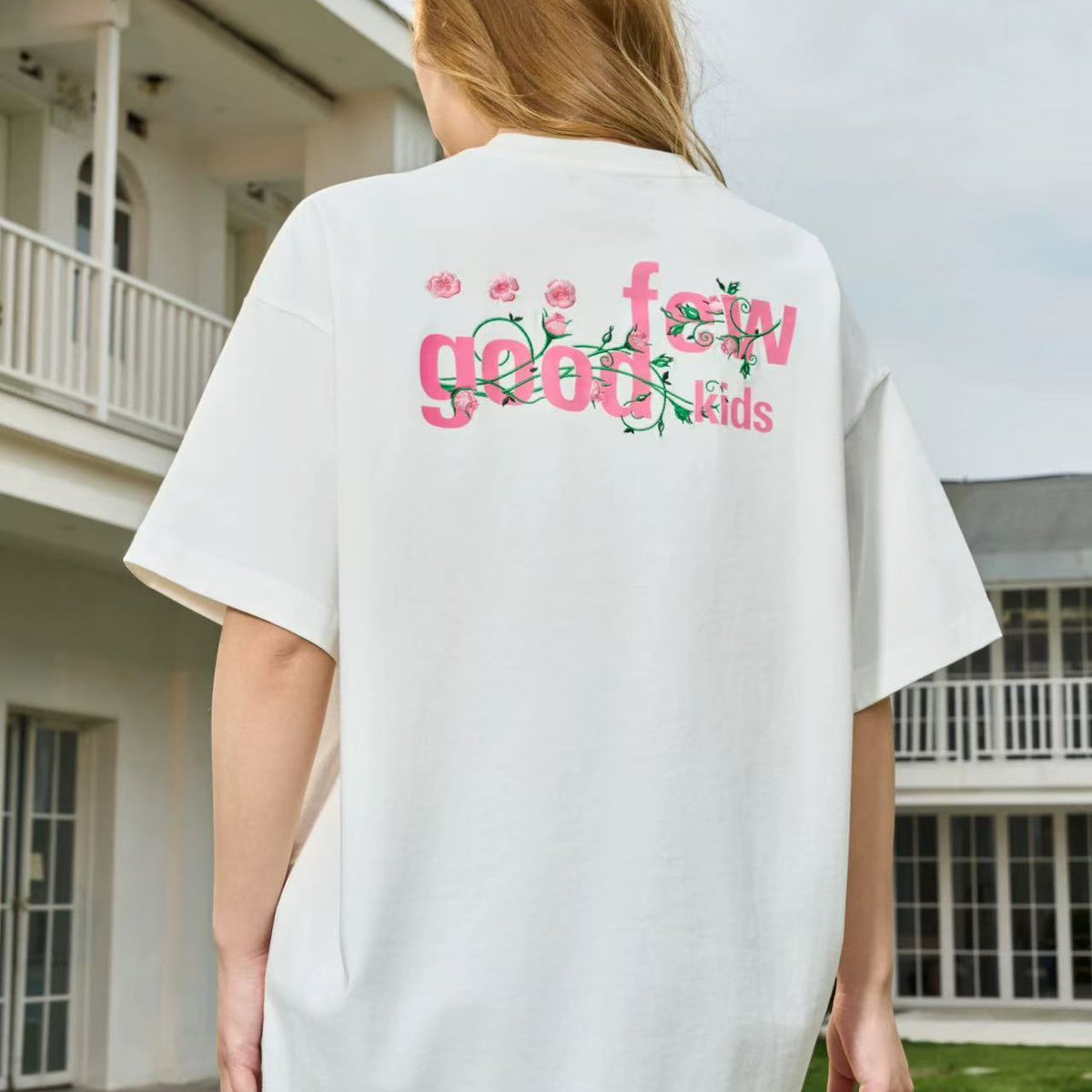 AFGK "Vine Garden" Rose Embroidered Short-sleeved T-shirt